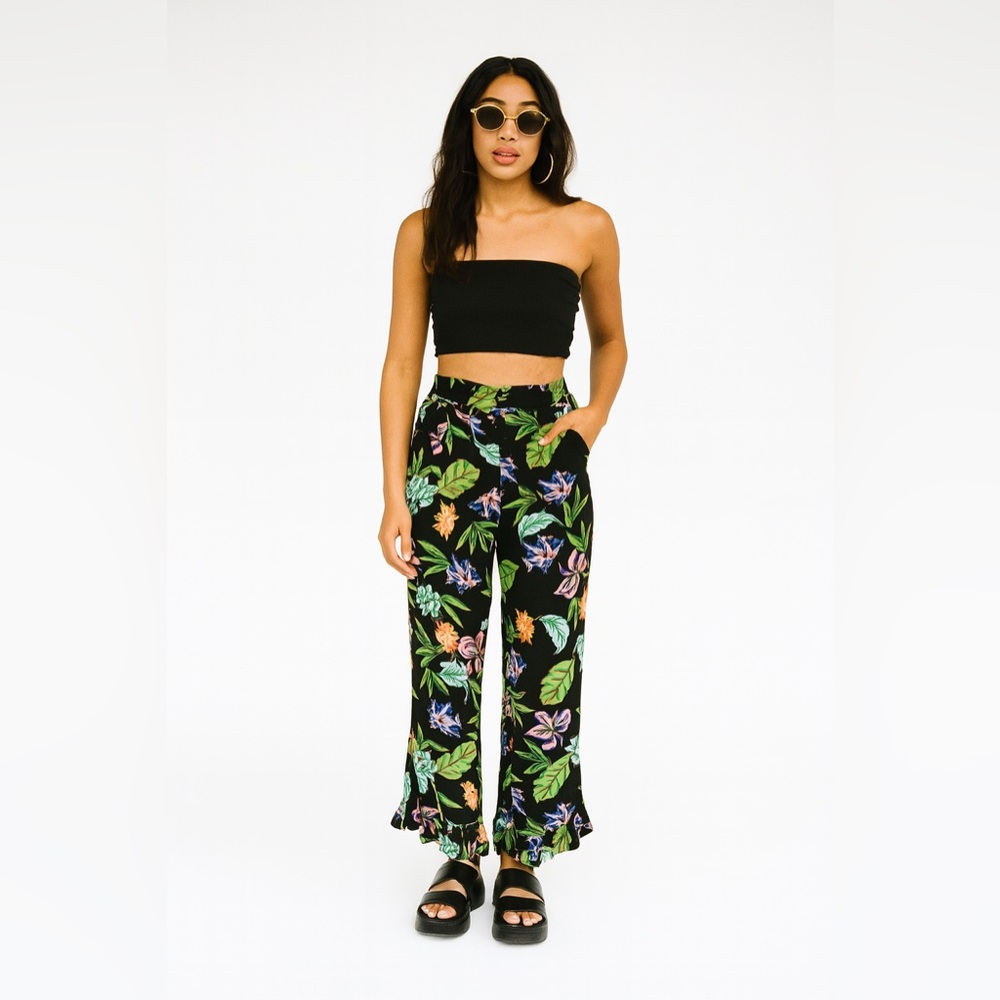 Antibes Blanc Black Floral Ruffle‎ Leg Pants Sz. S